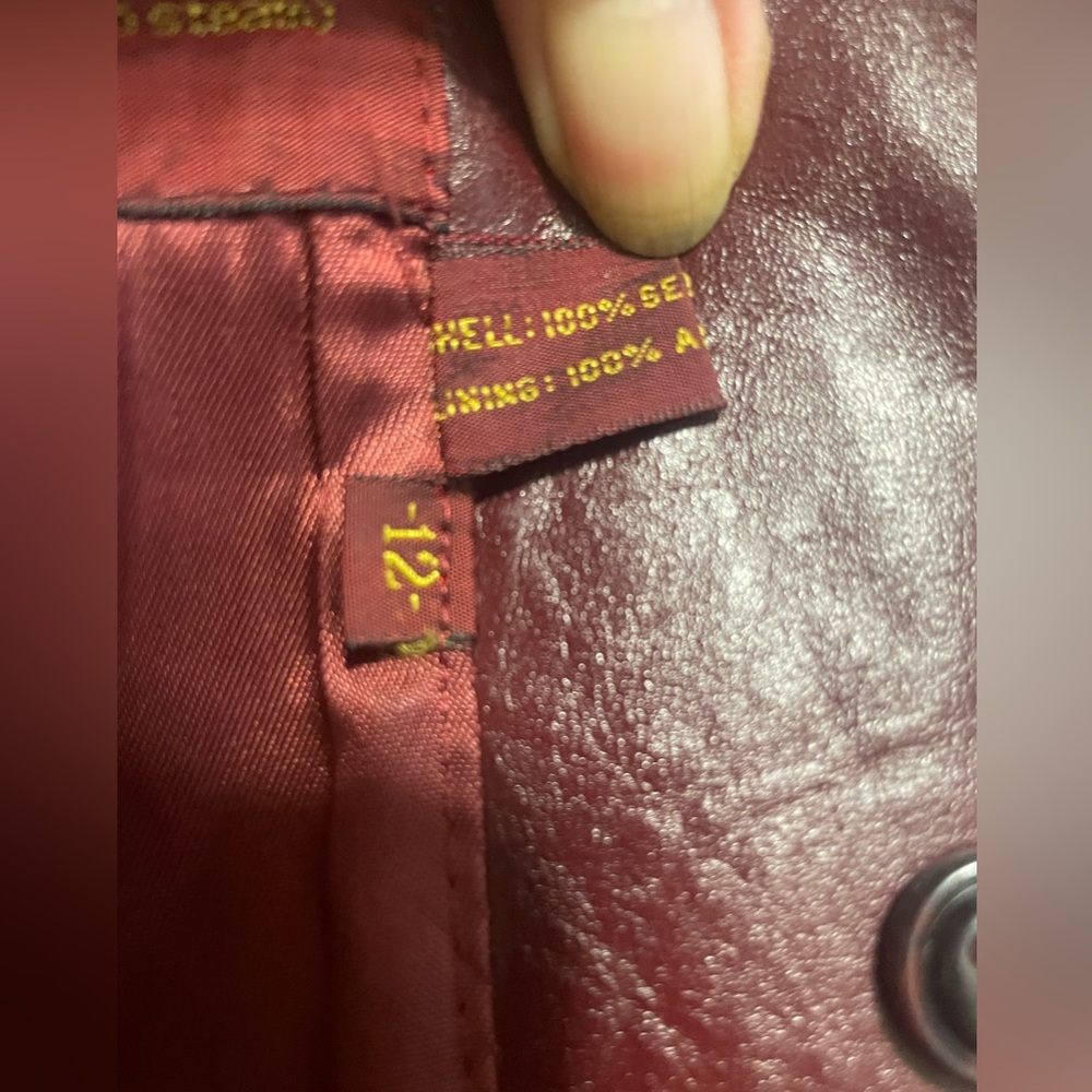 Women’s Etienne Aigner vintage genuine leather, full length jacket. - Picture 7 of 11
